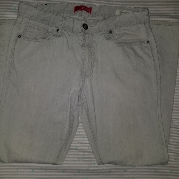 Guess Jean's - Picture 3 of 3